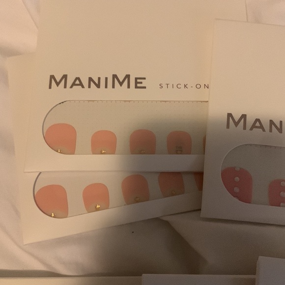 Lots of fun ManiMe stick on gels. - Picture 9 of 10